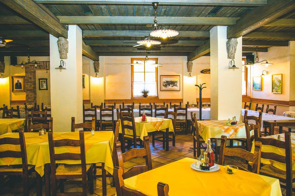 Hotel Kovac Osilnica Eksteriør billede